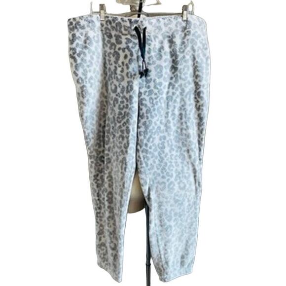 Wildfox Leopard Print Cozy Jogger Lounge Pants in Grey & White - Picture 1 of 8